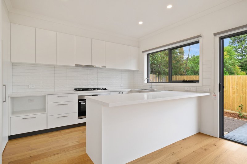 Photo - 44 Ruskin Ave , Croydon VIC 3136 - Image 2