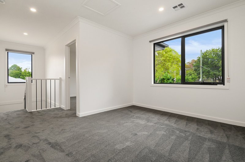 Photo - 44 Ruskin Ave , Croydon VIC 3136 - Image 4