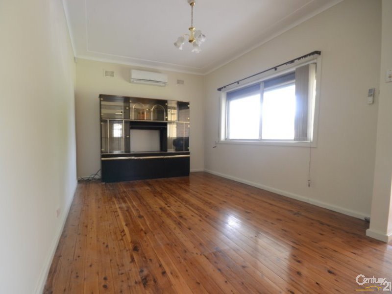 Photo - 44 Scott Street, Toongabbie NSW 2146 - Image 3