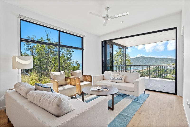 Photo - 44 Seaview Drive, Airlie Beach QLD 4802 - Image 7