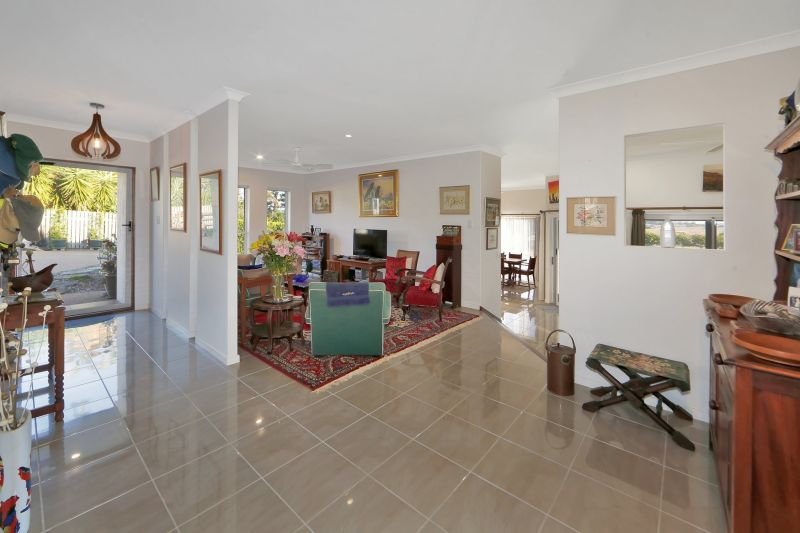 Photo - 44 Sextant Drive, Innes Park QLD 4670 - Image 3