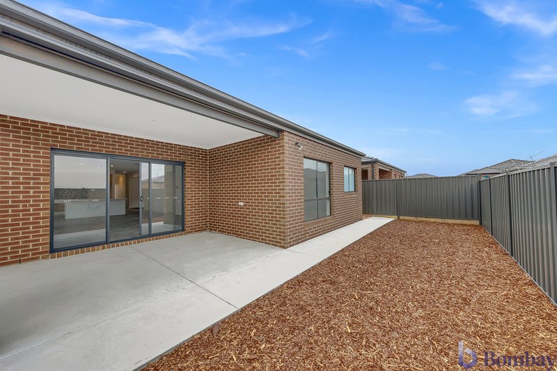 Photo - 44 Shale Way, Wollert VIC 3750 - Image 13