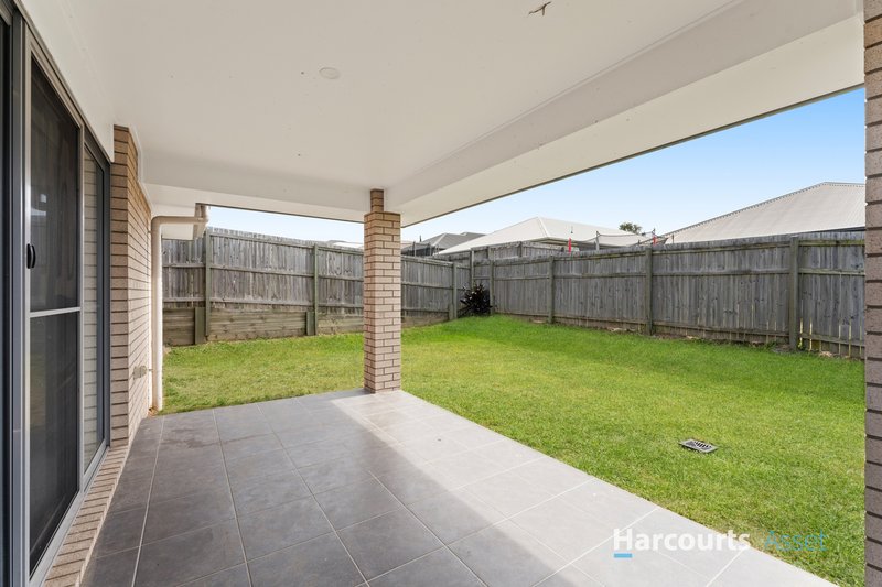 Photo - 44 Shilin Street, Yarrabilba QLD 4207 - Image 13