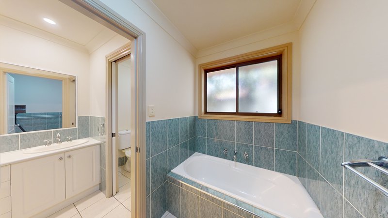 Photo - 44 Shoalhaven Parkway, Dubbo NSW 2830 - Image 10