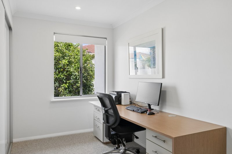 Photo - 44 Sillmon Way, Duncraig WA 6023 - Image 12
