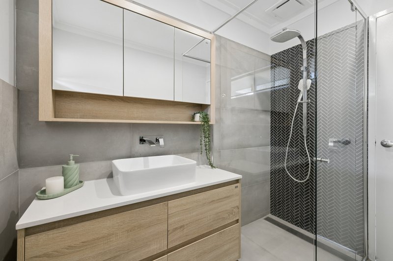 Photo - 44 Sillmon Way, Duncraig WA 6023 - Image 19