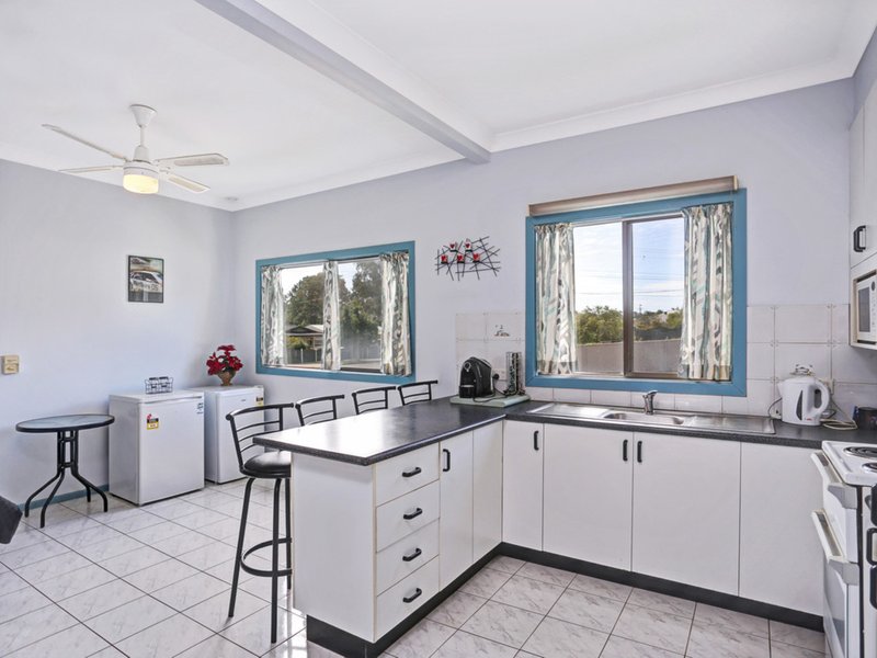 Photo - 44 Sixteenth Avenue, Sawtell NSW 2452 - Image 3