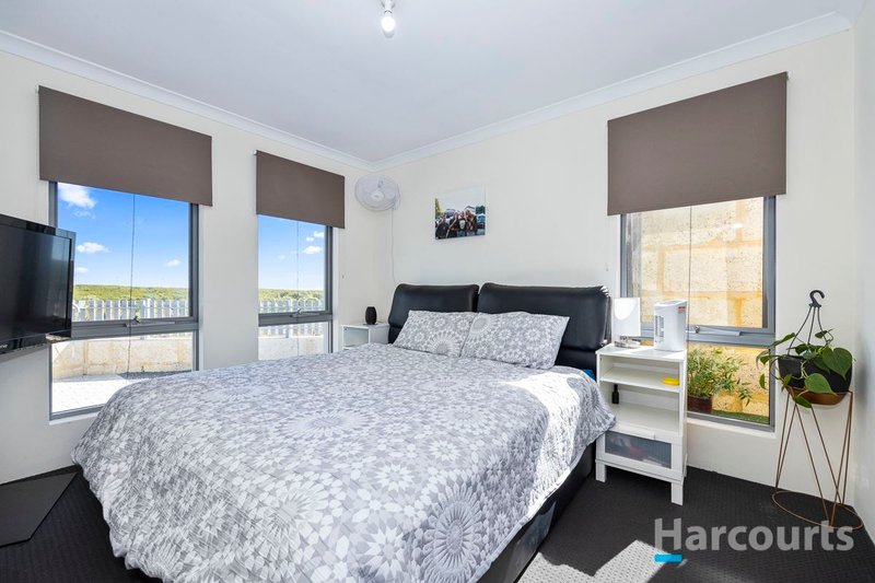 Photo - 44 Skysail Avenue, Alkimos WA 6038 - Image 5