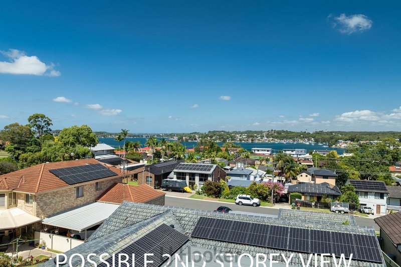 44 Somersham Avenue, Fishing Point NSW 2283