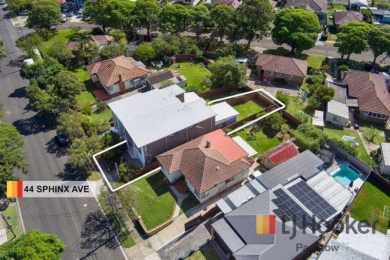 Photo - 44 Sphinx Avenue, Revesby NSW 2212 - Image 13