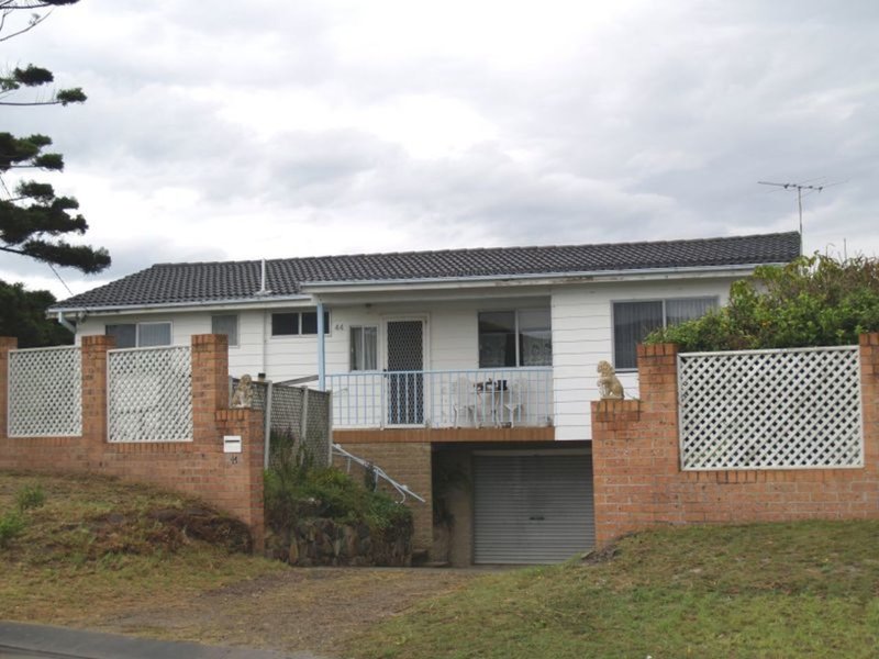 Photo - 44 Squire Street, Fingal Bay NSW 2315 - Image 9