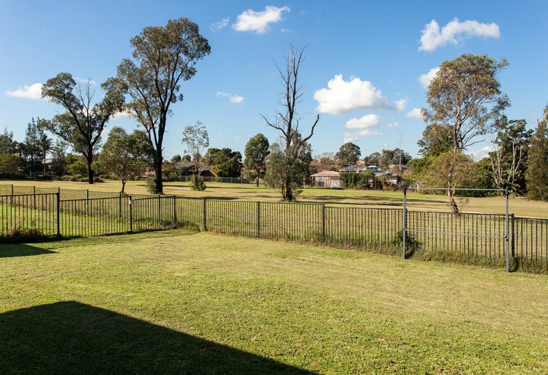 Photo - 44 Stonebridge Drive, Cessnock NSW 2325 - Image 13