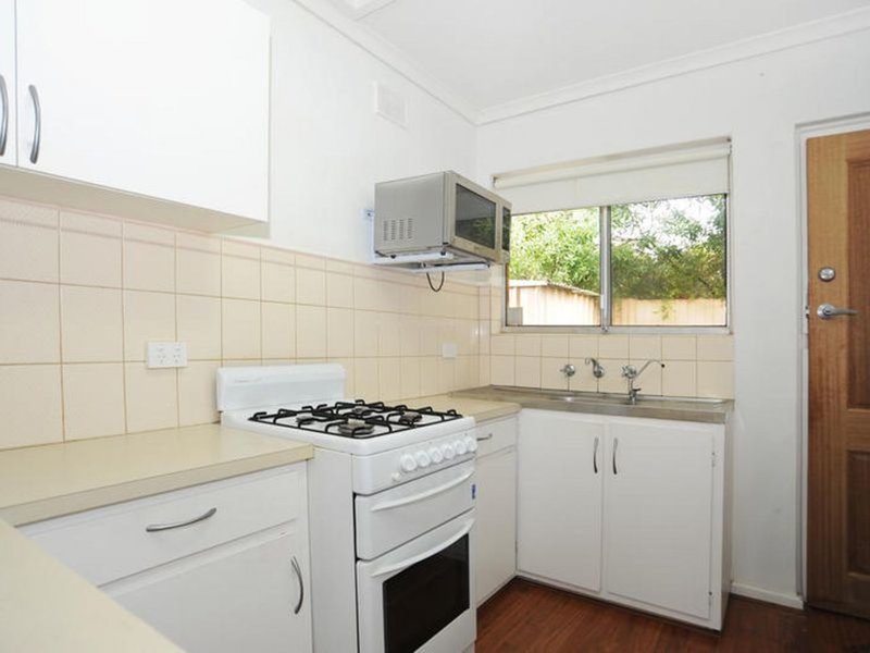 Photo - 4/4 Strathmont Avenue, Gilles Plains SA 5086 - Image 3