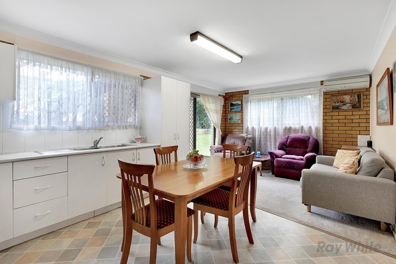 Photo - 44 Swanfield Street, Macgregor QLD 4109 - Image 2