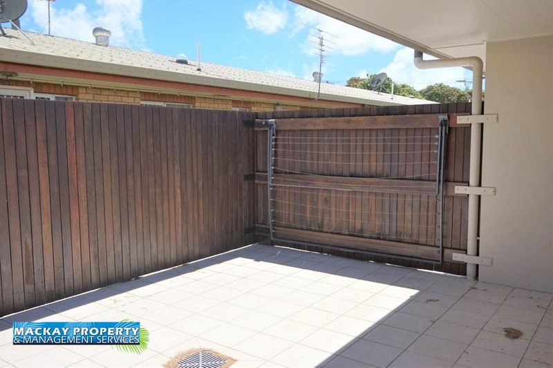 Photo - 4/4 Symons Street, South Mackay QLD 4740 - Image 9