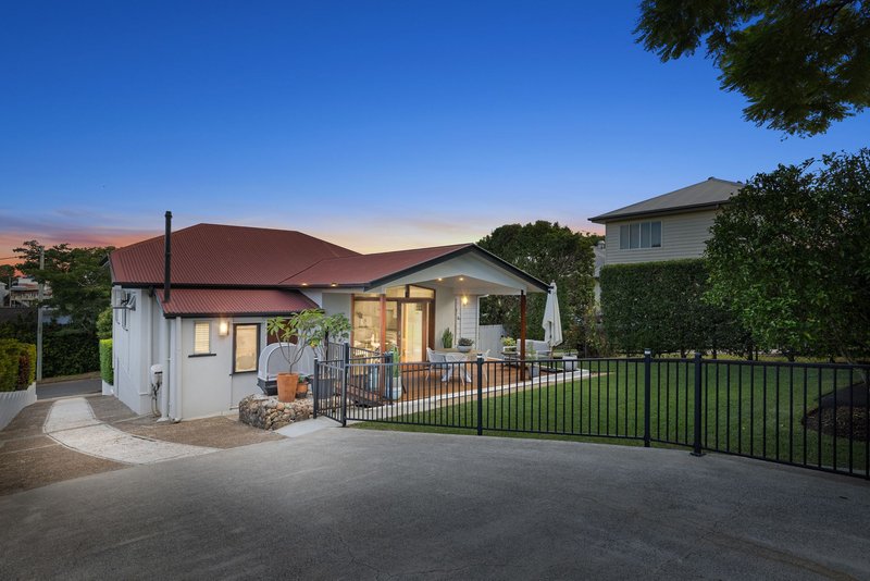 Photo - 44 Taabinga Street, Wavell Heights QLD 4012 - Image 11