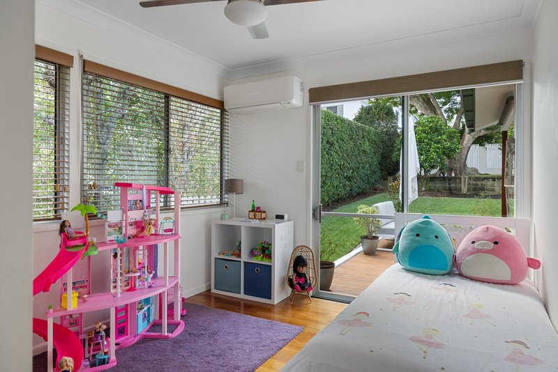 Photo - 44 Taabinga Street, Wavell Heights QLD 4012 - Image 17