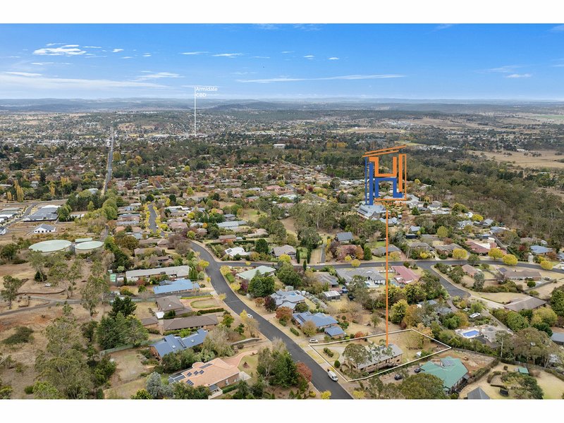 Photo - 44 The Avenue, Armidale NSW 2350 - Image 2