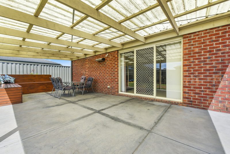 Photo - 44 Thurvaston Crescent, Cranbourne East VIC 3977 - Image 15