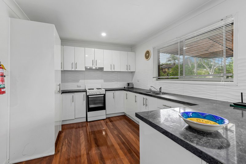 Photo - 44 Toomey Street, Chermside West QLD 4032 - Image 5