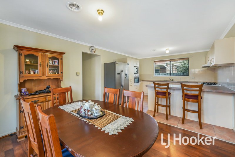 Photo - 44 Trafalgar Way, Cranbourne East VIC 3977 - Image 3