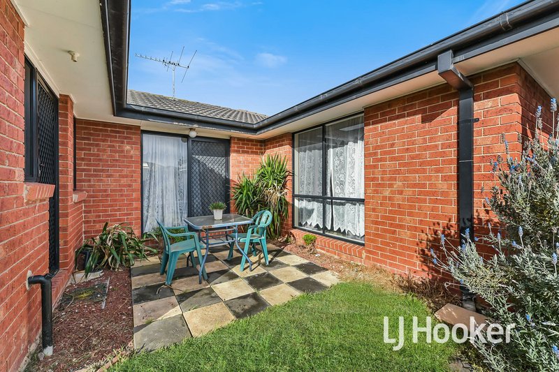 Photo - 44 Trafalgar Way, Cranbourne East VIC 3977 - Image 13