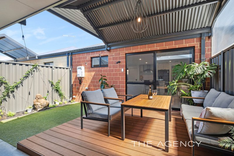 Photo - 44 Turquoise Boulevard, Treeby WA 6164 - Image 18