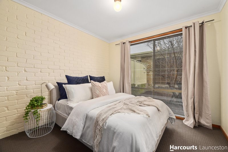 Photo - 4/4 Valley Street, Trevallyn TAS 7250 - Image 5