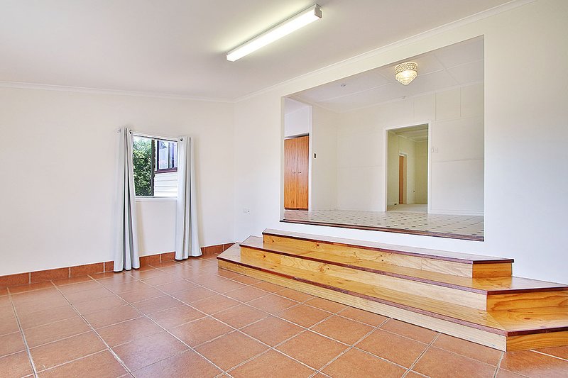 Photo - 44 Vineyard Street, One Mile QLD 4305 - Image 11