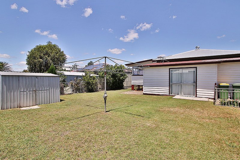 Photo - 44 Vineyard Street, One Mile QLD 4305 - Image 14