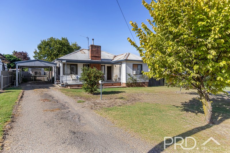 Photo - 44 Vyner Street, Tumut NSW 2720 - Image 2