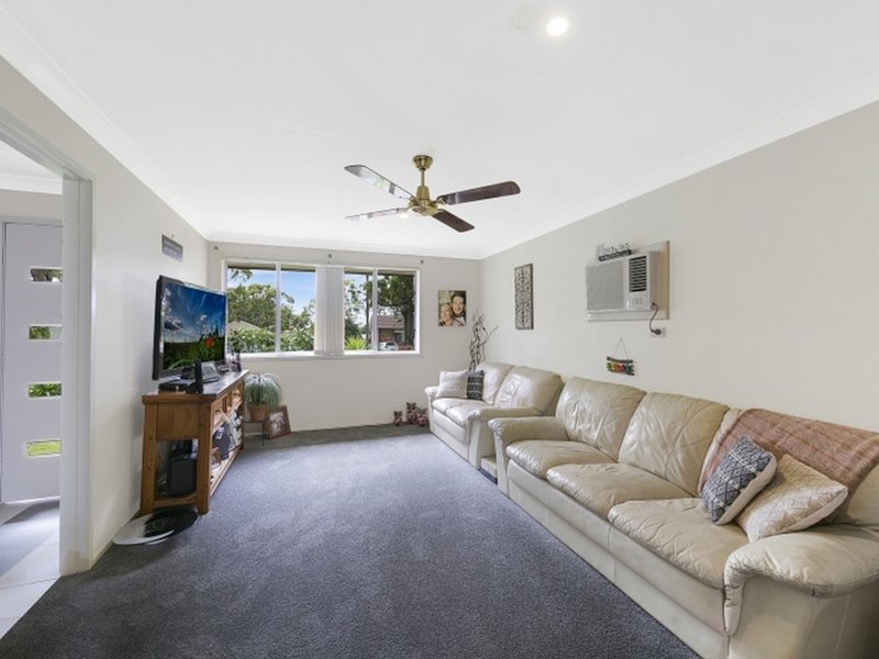 Photo - 44 Wailele Avenue, Budgewoi NSW 2262 - Image 4