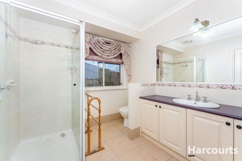 Photo - 44 Walker Drive, Drouin VIC 3818 - Image 8