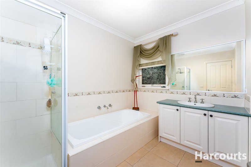 Photo - 44 Walker Drive, Drouin VIC 3818 - Image 11