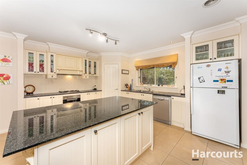 Photo - 44 Walker Drive, Drouin VIC 3818 - Image 13