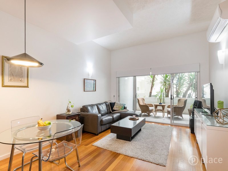 Photo - 4/4 Wandoo Street, Fortitude Valley QLD 4006 - Image 2