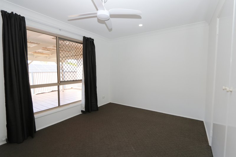 Photo - 44 Watford Crescent, Molendinar QLD 4214 - Image 14