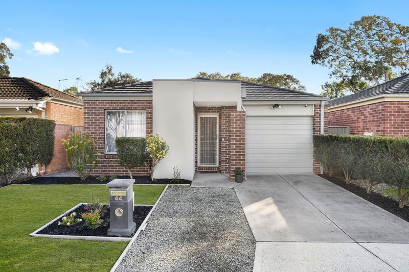 Photo - 44 Wattlewoods Place, Carrum Downs VIC 3201 - Image 1