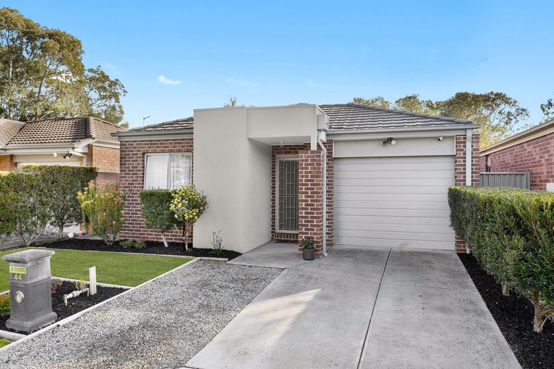 Photo - 44 Wattlewoods Place, Carrum Downs VIC 3201 - Image 2