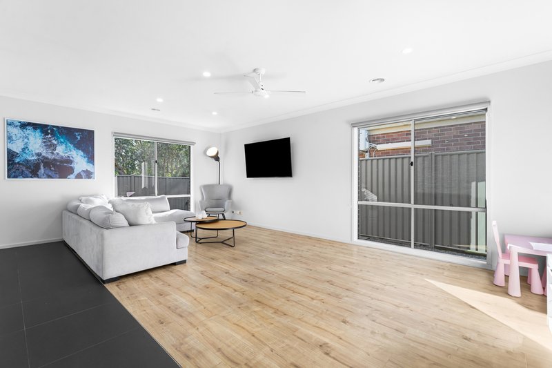 Photo - 44 Wattlewoods Place, Carrum Downs VIC 3201 - Image 7