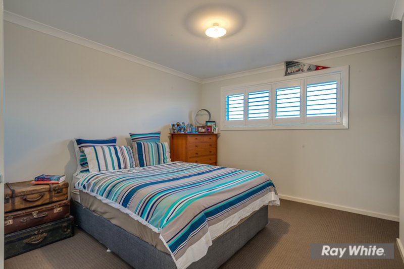 Photo - 44 Waves Drive, Point Cook VIC 3030 - Image 15