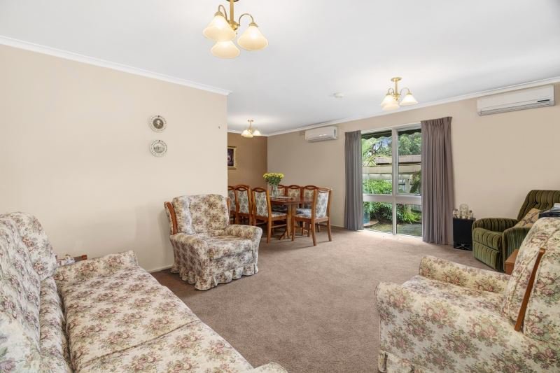 Photo - 44 Weeden Drive, Vermont South VIC 3133 - Image 3