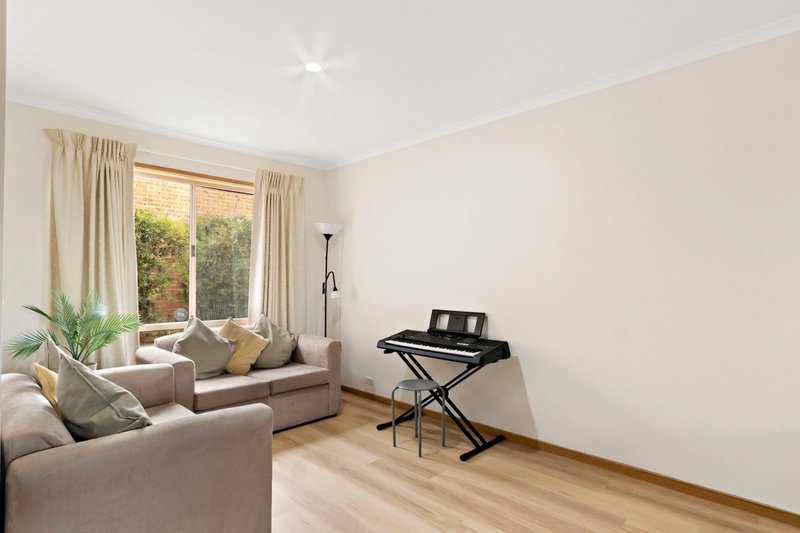 Photo - 44 Wettenhall Circuit, Calwell ACT 2905 - Image 5