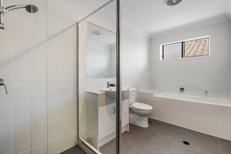Photo - 44 Whitehaven Street, Burpengary QLD 4505 - Image 12