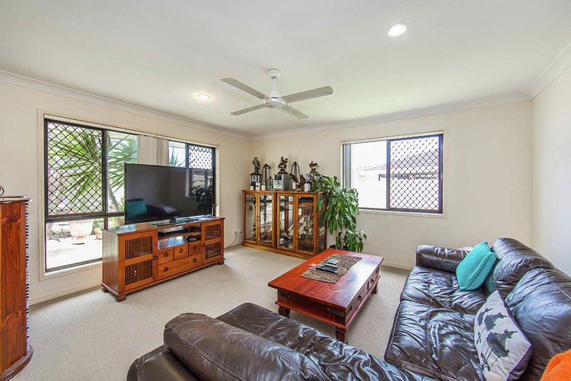 Photo - 44 Wyampa Road, Bald Hills QLD 4036 - Image 3