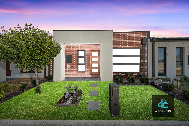 Photo - 44 Yann Drive, Wollert VIC 3750 - Image 1