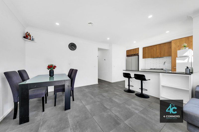 Photo - 44 Yann Drive, Wollert VIC 3750 - Image 3