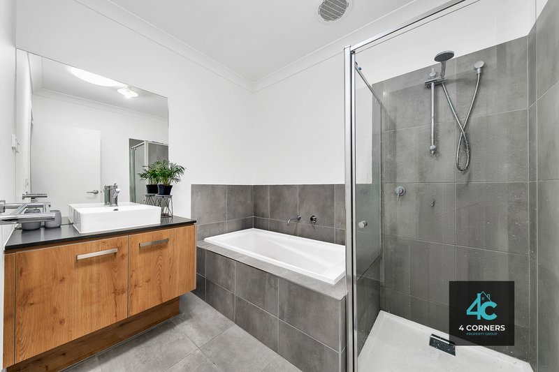 Photo - 44 Yann Drive, Wollert VIC 3750 - Image 9