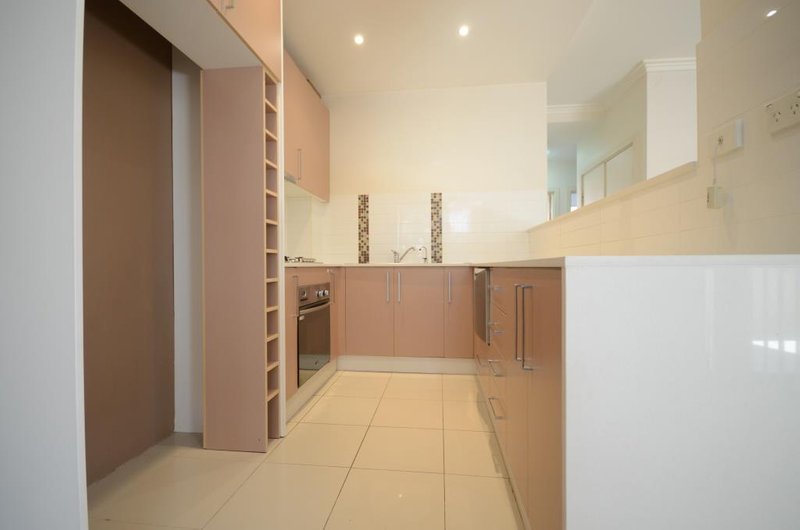 Photo - 4/40-42 Lydbrook Street, Westmead NSW 2145 - Image 3