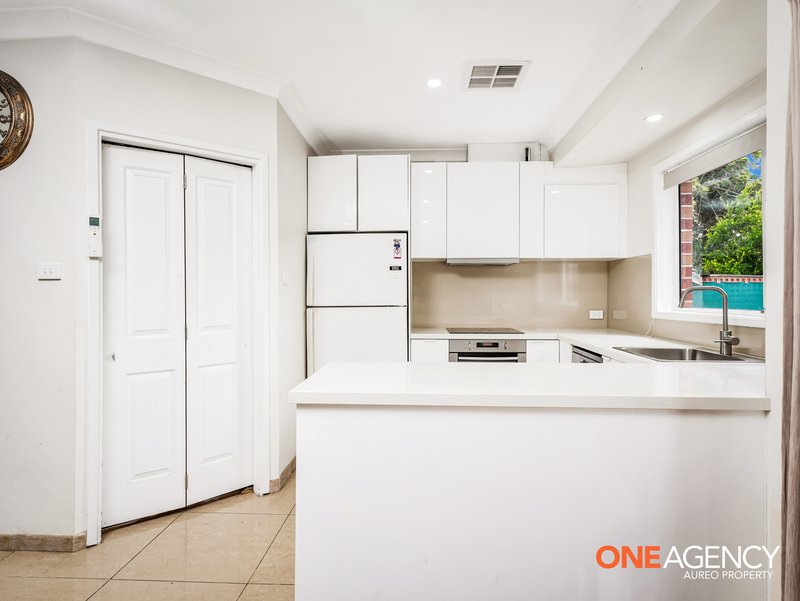 Photo - 4/40-42 Wyena Road, Pendle Hill NSW 2145 - Image 5